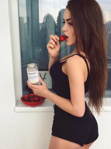 Лилия Вип Спутница фото 3